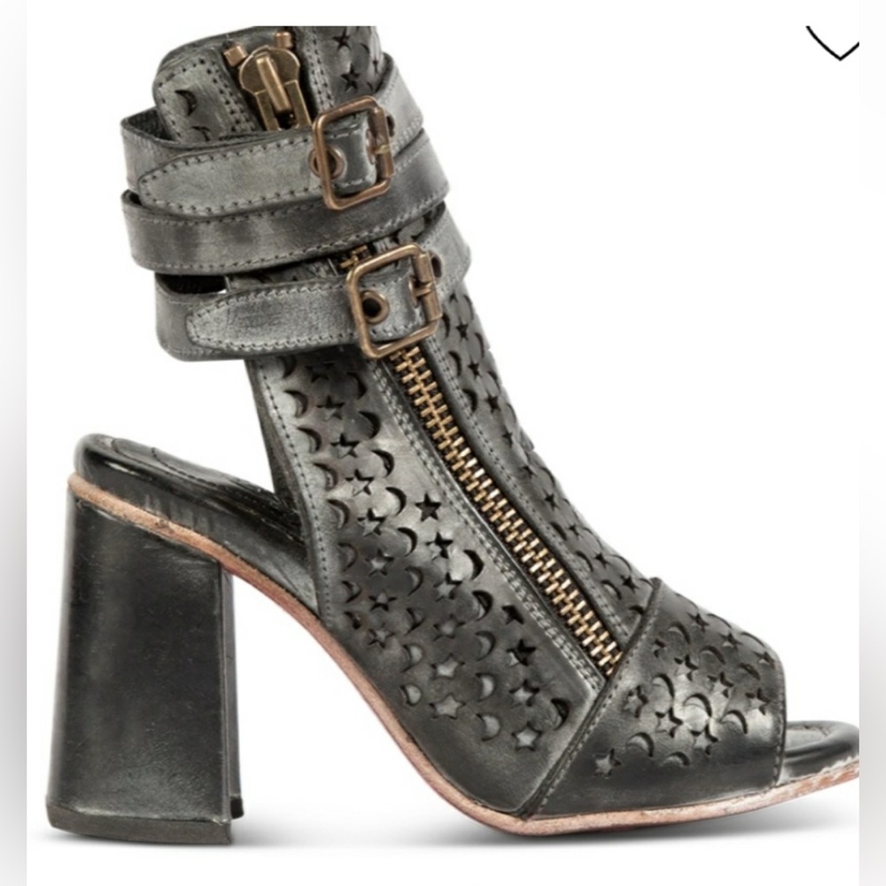 Freebird By Steven Yhrtesa Heeled Sandals Women’s SZ10 Gray Leather Bohemian Y2K - Picture 2 of 12